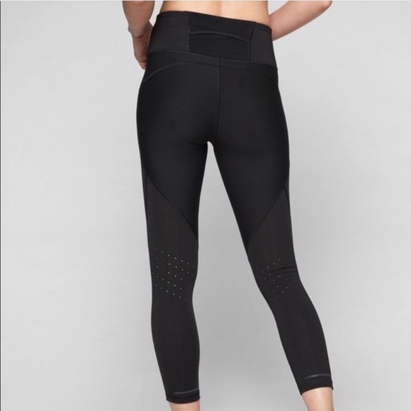 Athleta Stealth TruCool 7/8 Tight - Picture 2 of 11